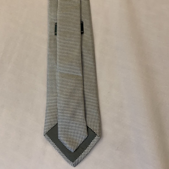 Designer tie.  💯 % silk Dormeuil Paris London - Picture 5 of 9